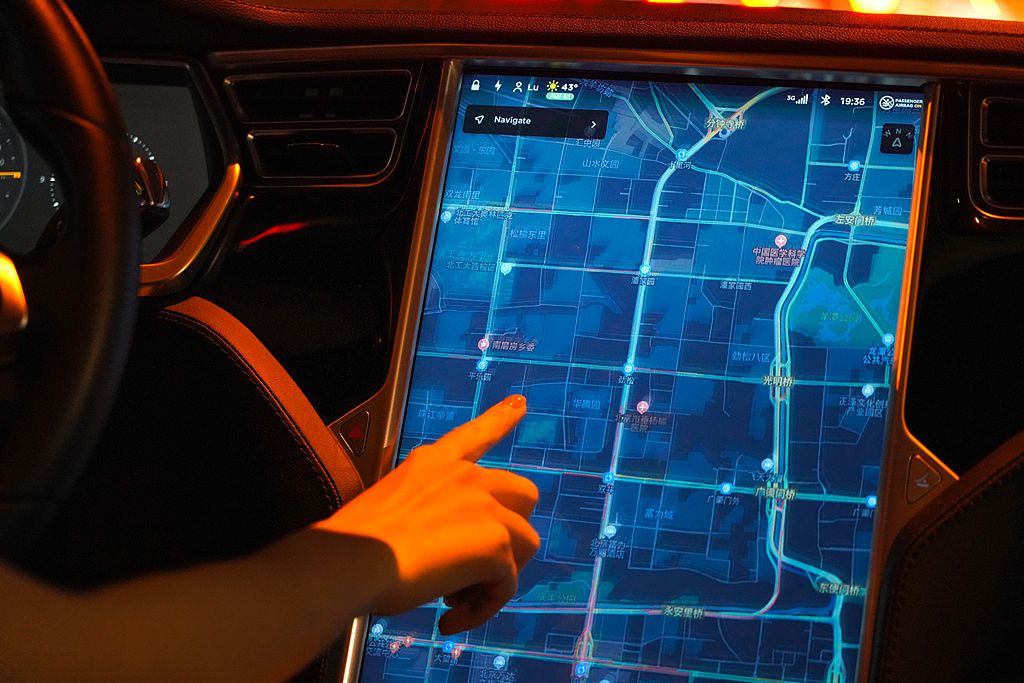 “面板三哥”惠科股份冲击深交所主板IPO	，高额负债下仍现金分红